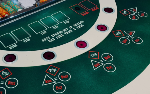 TEXAS HOLDEM CASINO TABLE GAME